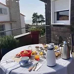 فندق مبيت وإفطار La De L'estuaire D'hote 3*